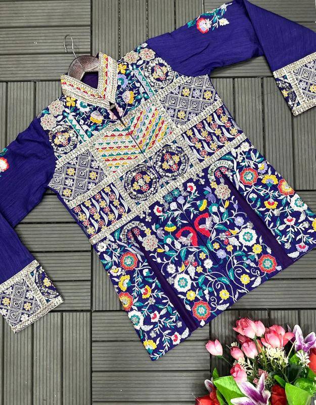 Presenting a New Party Wear Chinon Bulk lehenga choli suppliers in Bengaluru